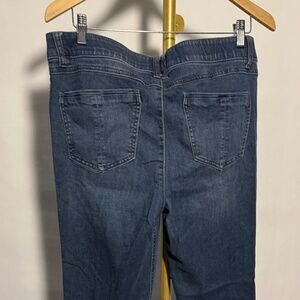 Democracy Itty Bitty Bootcut Jeans